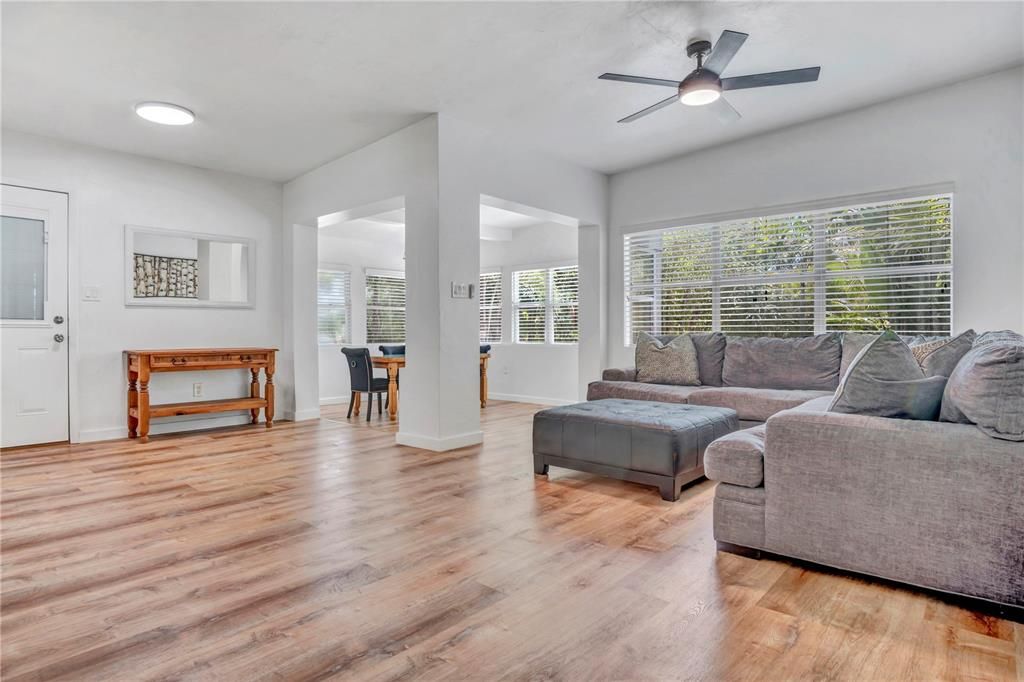 Dining room, Interior, Living room, Recessed Lighting, Wood Texture Flooring
