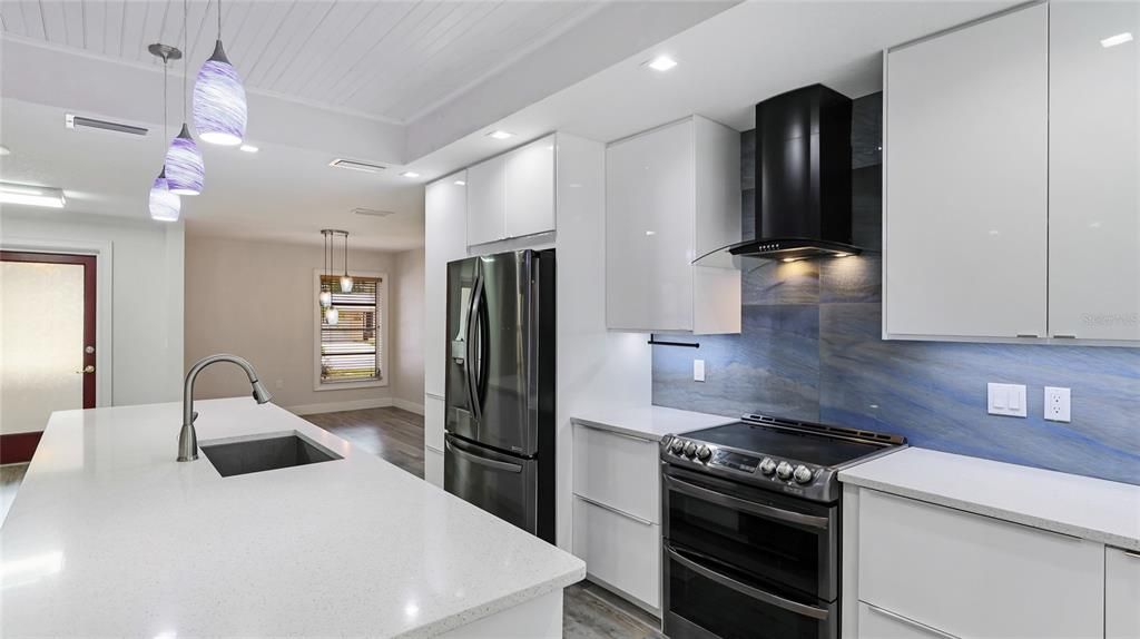 Interior, Kitchen, Pendant Lights, Recessed Lighting, Wood Texture Flooring