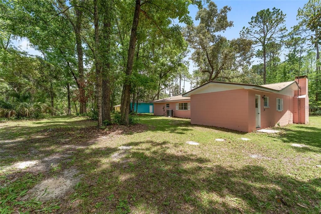 Backyard, Exterior
