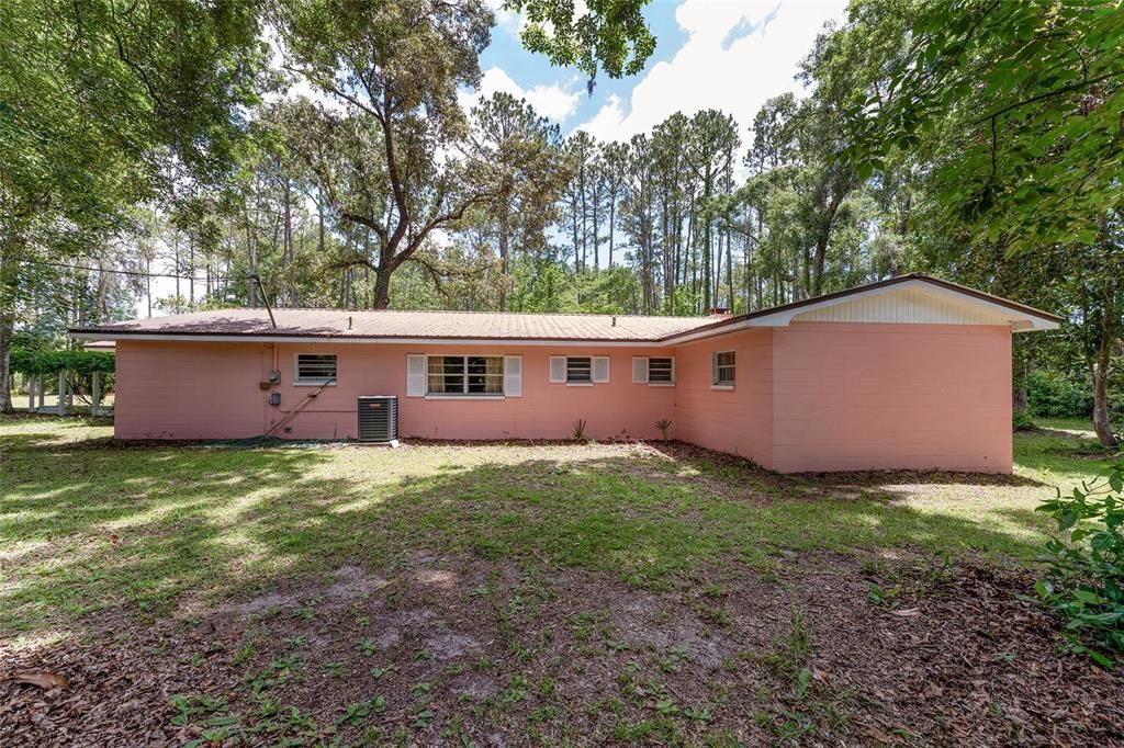Backyard, Exterior