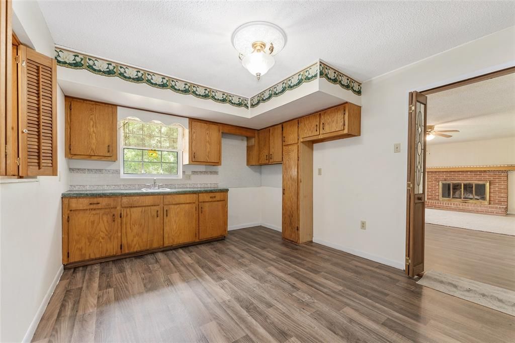 Fireplace, Interior, Kitchen, Wood Texture Flooring