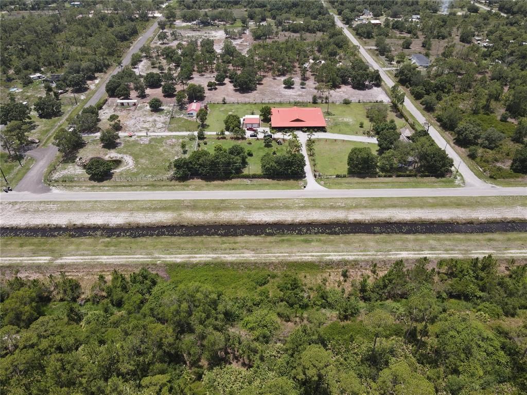 Exterior, Drone