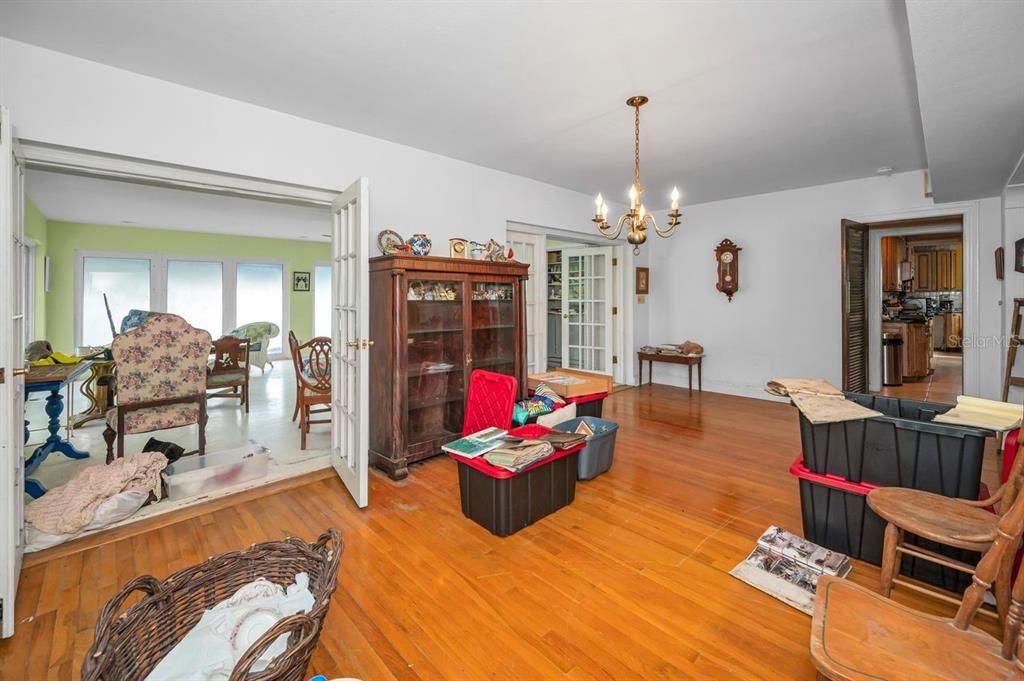 Chandelier, Dining room, Interior, Living room, Wood Texture Flooring