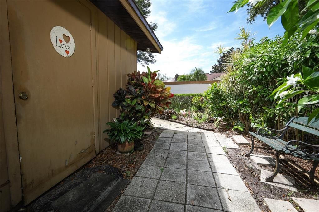 Backyard, Exterior
