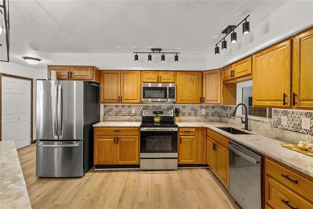 Interior, Kitchen, Stainless Steel Appliances, Wood Texture Flooring