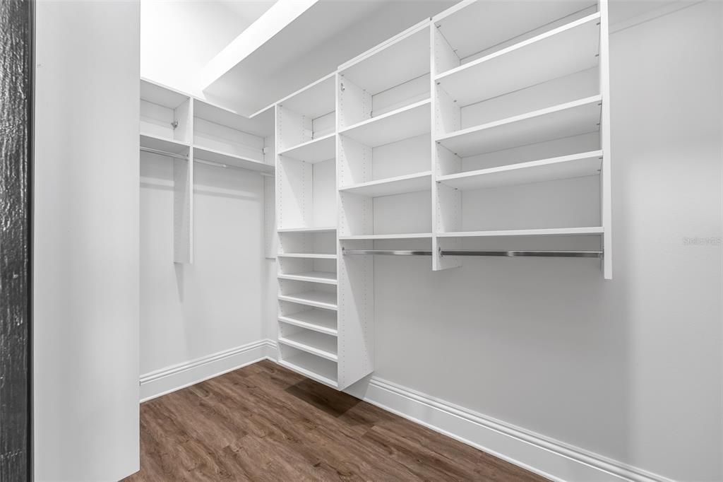 Interior, Walk-in Closets, Wood Texture Flooring