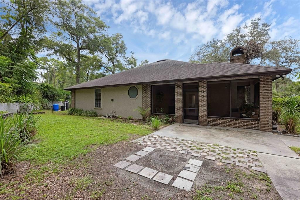 Backyard, Exterior