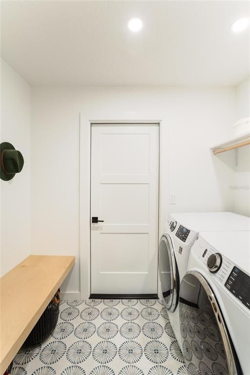 Interior, Recessed Lighting, Washer