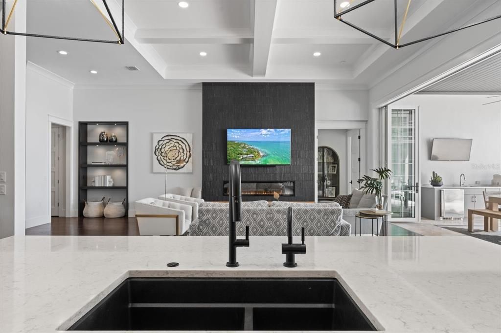 Fireplace, Interior, Living room, Recessed Lighting