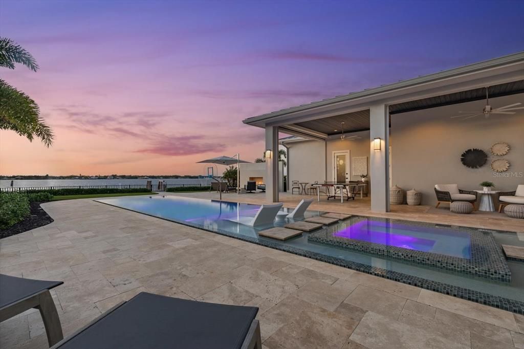 Exterior, Pool, Water