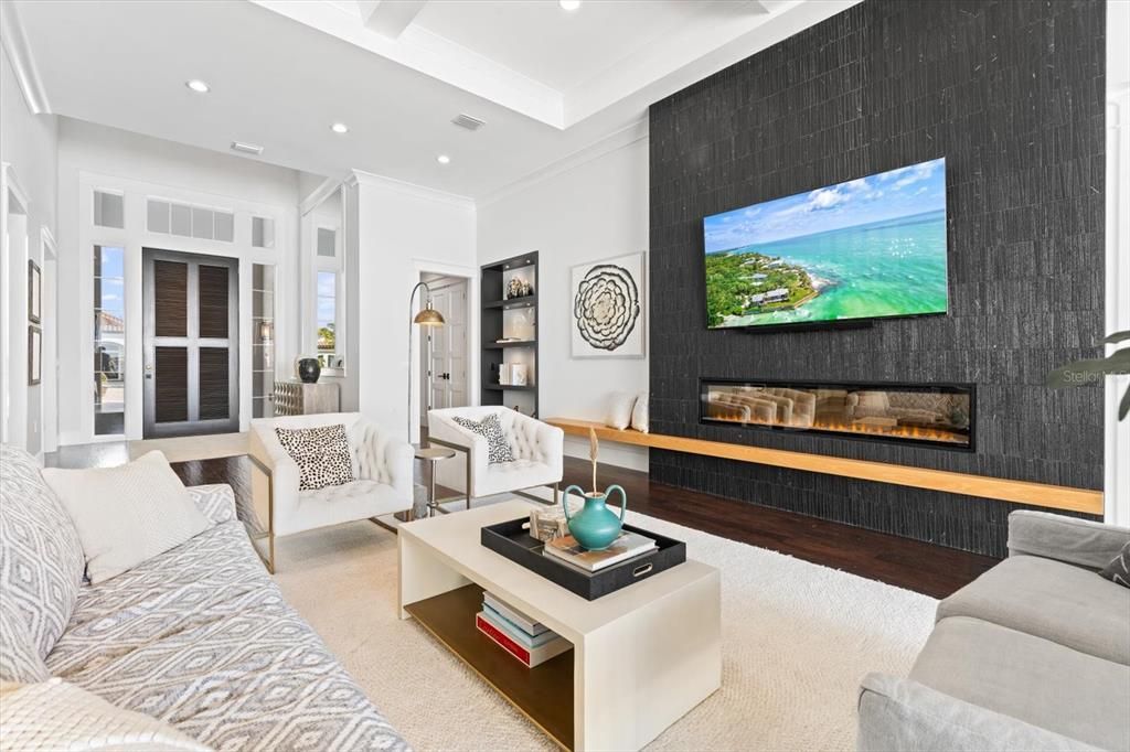 Fireplace, Interior, Living room, Recessed Lighting