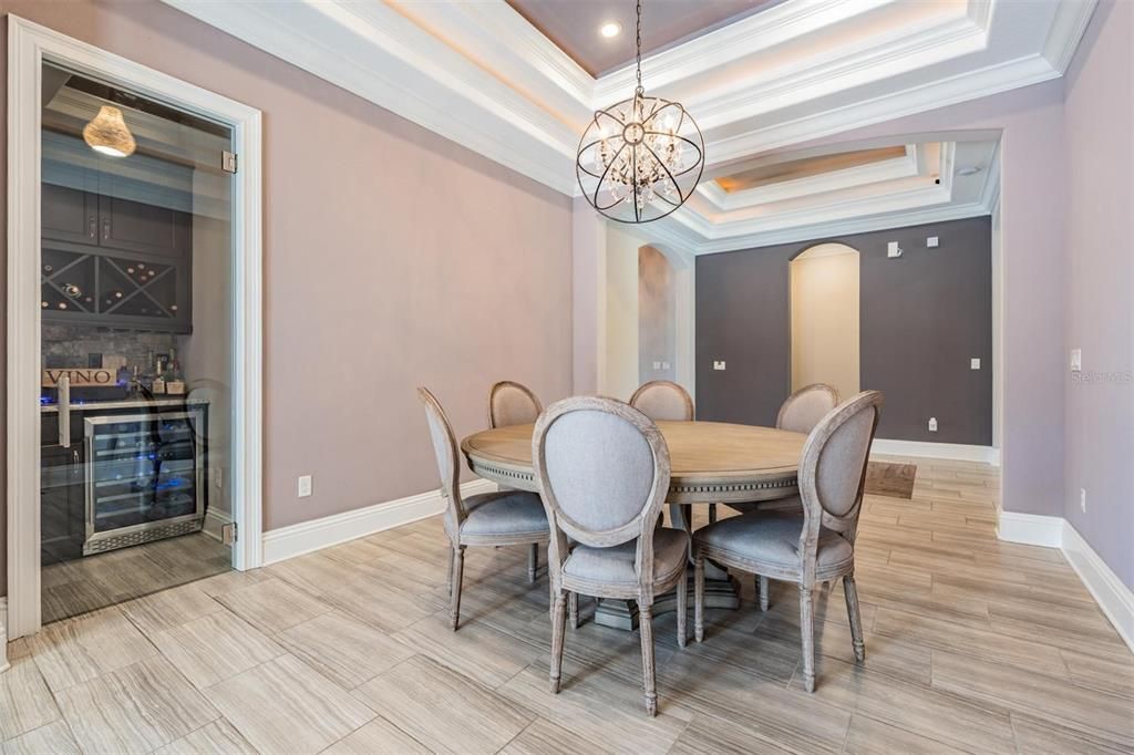 Chandelier, Dining room, Interior, Recessed Lighting, Wood Texture Flooring