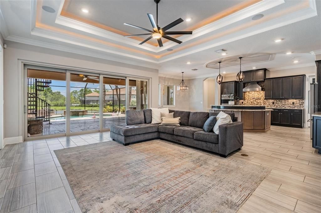 Interior, Kitchen, Living room, Pendant Lights, Recessed Lighting, Stainless Steel Appliances
