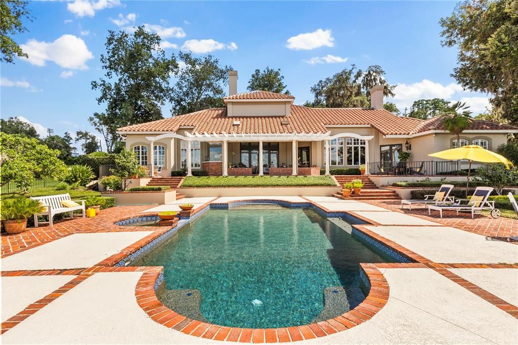 Exterior, Pool