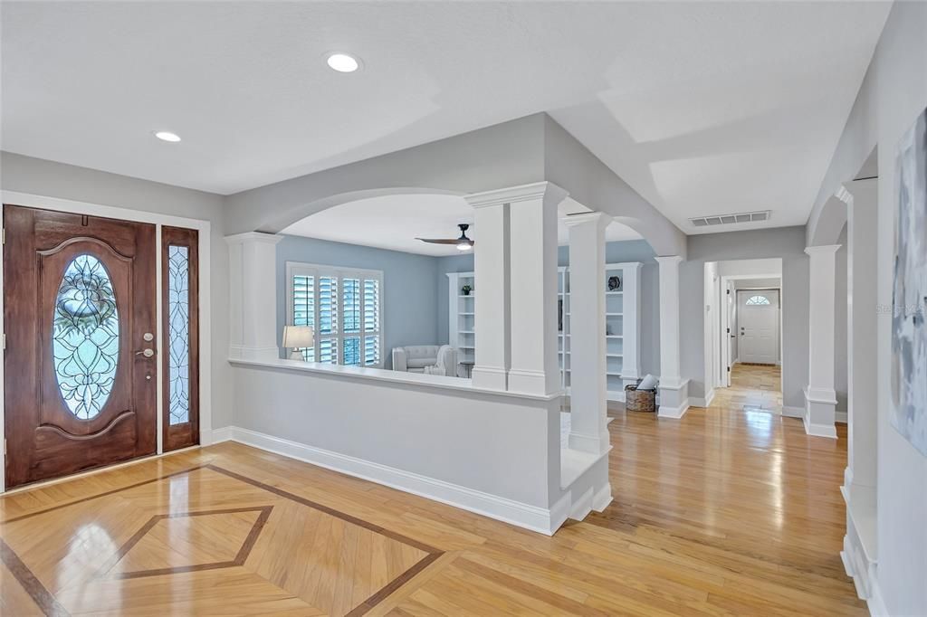 Interior, Recessed Lighting, Wood Texture Flooring