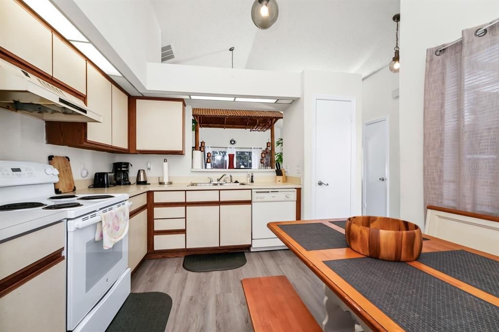 Interior, Kitchen, Pendant Lights, Wood Texture Flooring