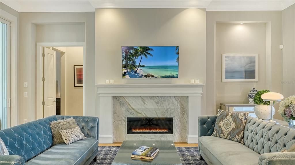 Fireplace, Interior, Living room, Recessed Lighting