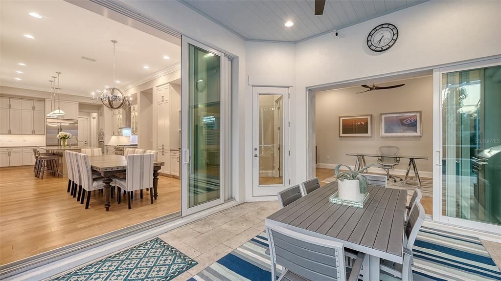 Chandelier, Dining room, Interior, Kitchen, Pendant Lights, Recessed Lighting, Wood Texture Flooring