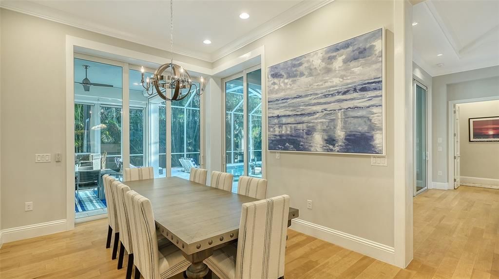 Chandelier, Dining room, Interior, Recessed Lighting, Wood Texture Flooring