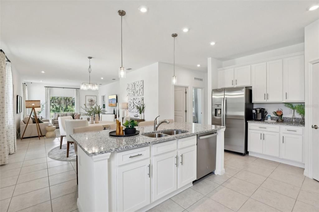 Dining room, Interior, Kitchen, Living room, Pendant Lights, Recessed Lighting, Stainless Steel Appliances