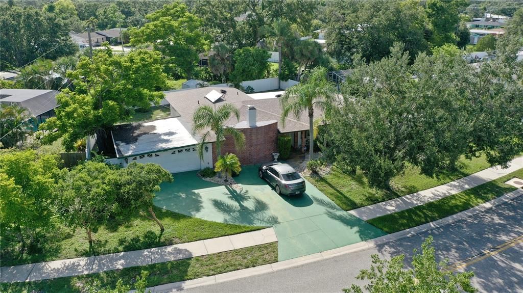 Exterior, Drone