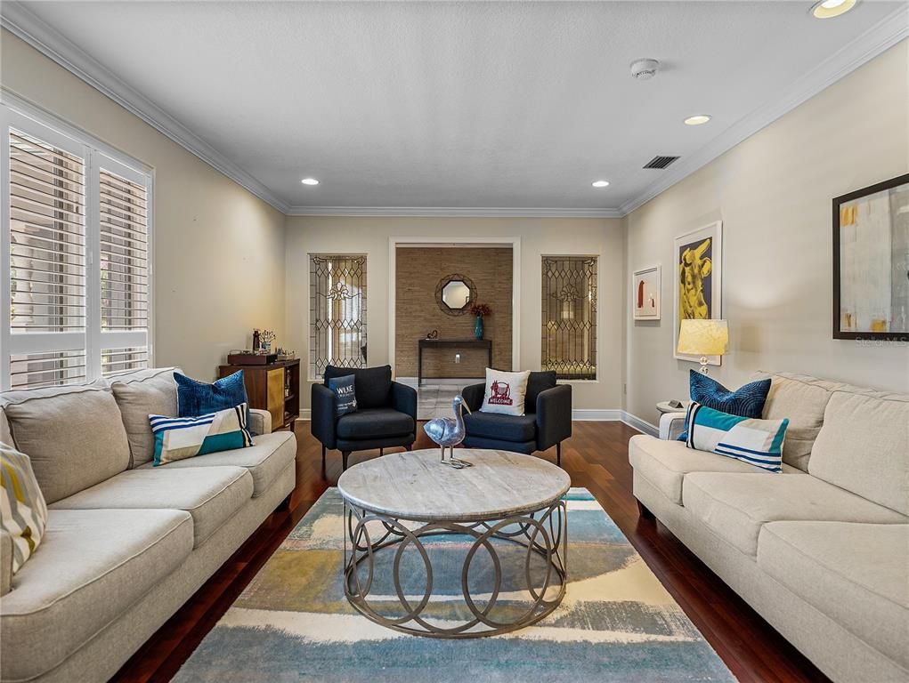 Interior, Living room, Recessed Lighting, Wood Texture Flooring