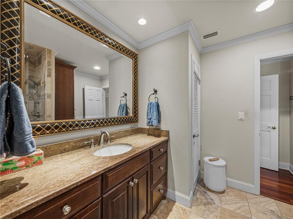 Bathroom, Interior, Recessed Lighting