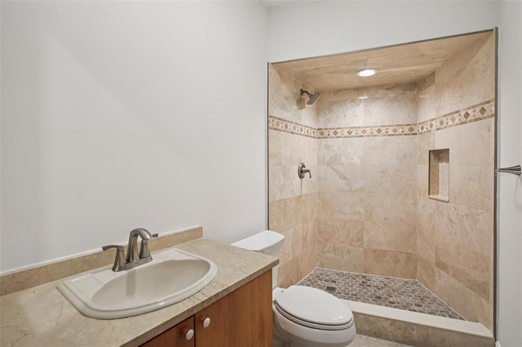 Bathroom, Interior, Recessed Lighting