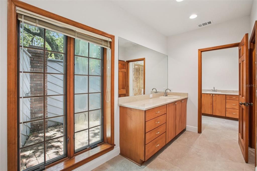 Bathroom, Dual Sink Vanities, Interior, Recessed Lighting