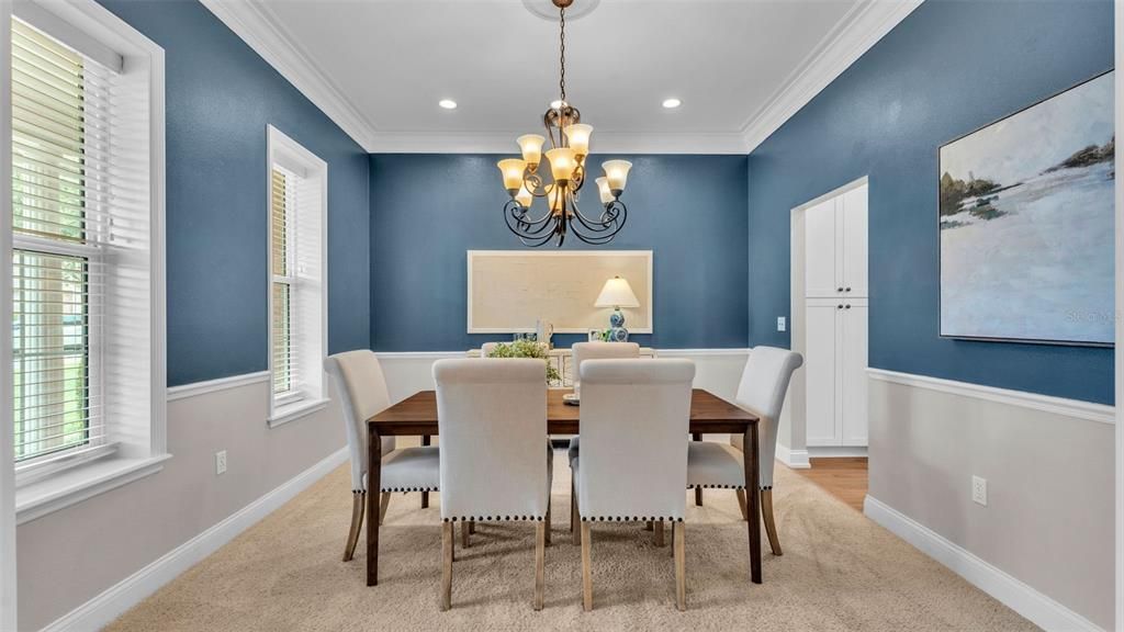 Chandelier, Dining room, Interior, Recessed Lighting, Wood Texture Flooring