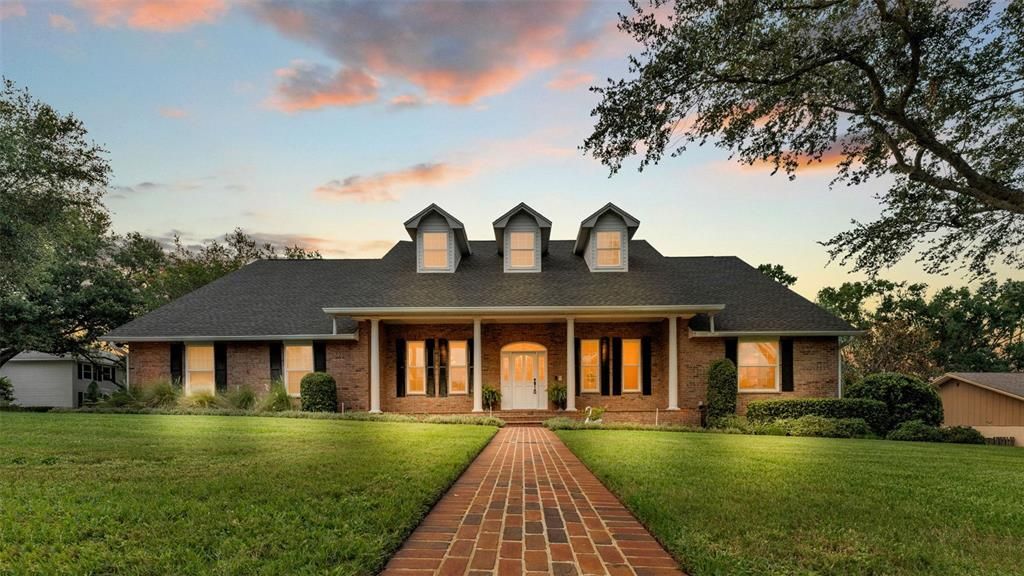 Exterior, Facade, Brick Facade, Ranch