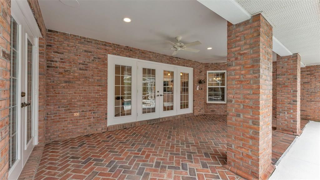 Exterior, Recessed Lighting