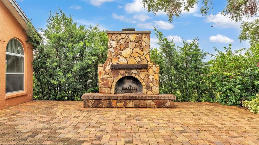 Exterior, Fireplace