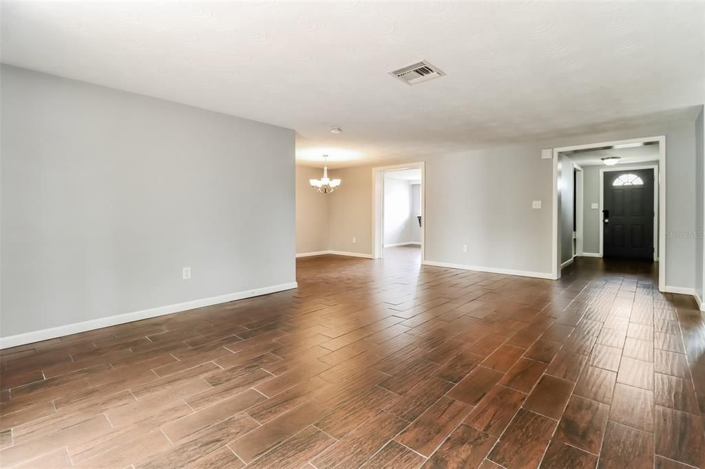 Chandelier, Empty room, Interior, Wood Texture Flooring