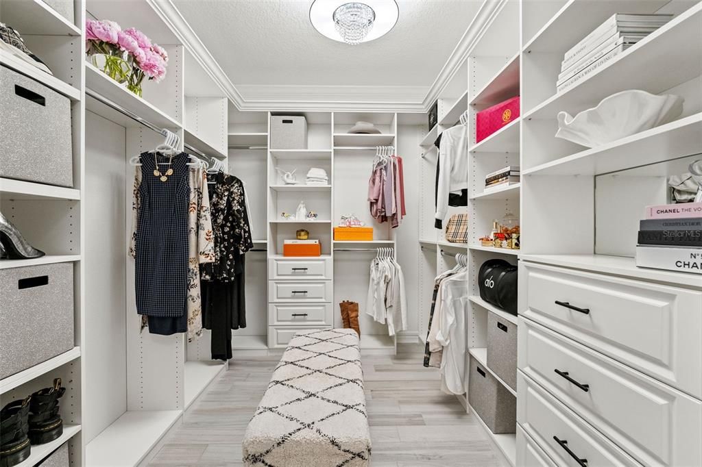 Interior, Walk-in Closets, Wood Texture Flooring