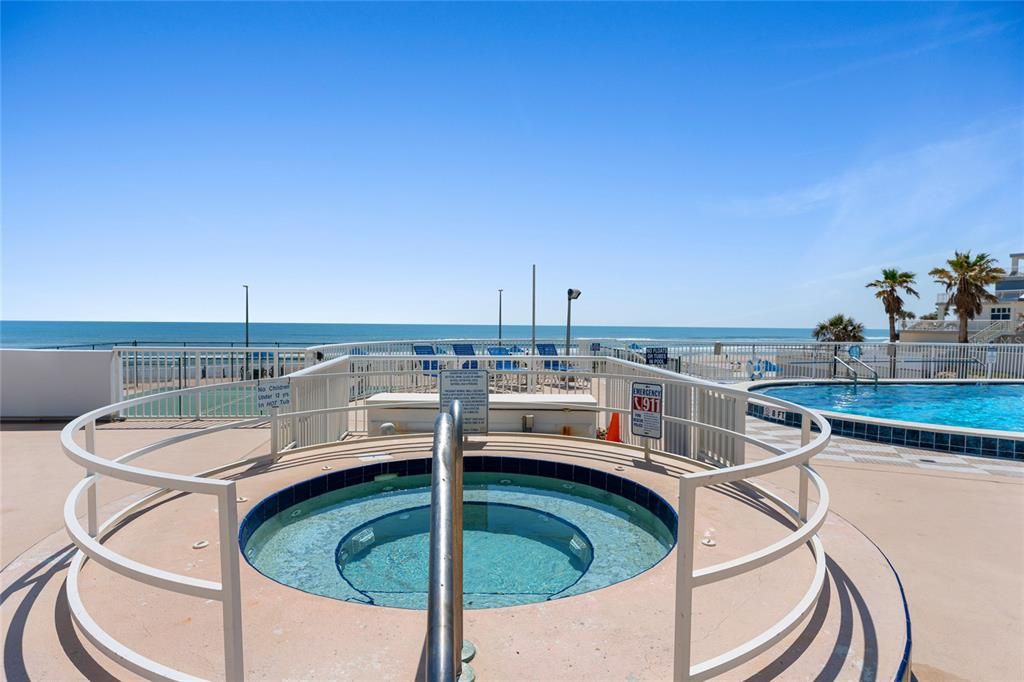 Exterior, Pool, Water