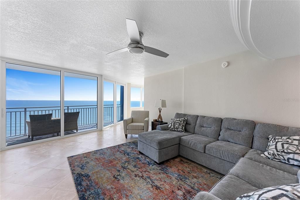 Interior, Living room, Water