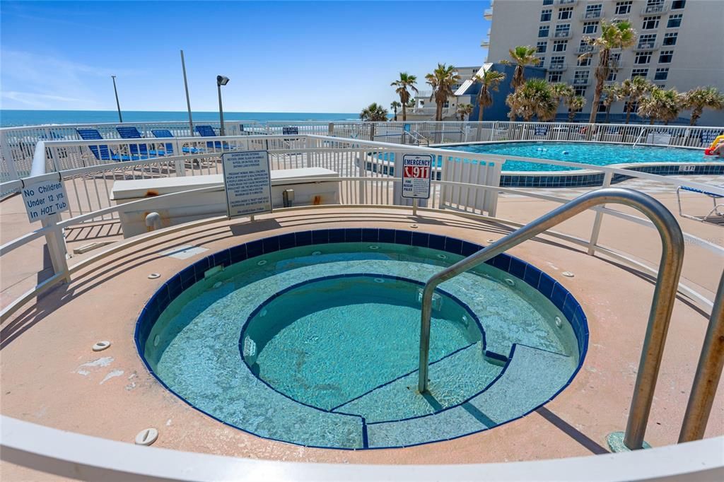 Exterior, Pool, Water