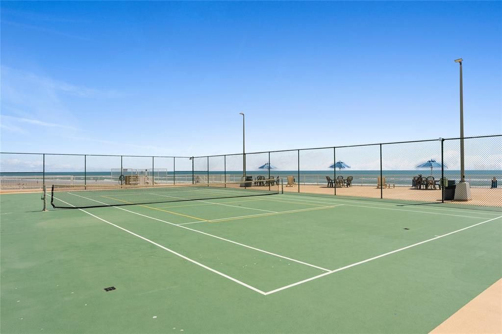 Exterior, Tennis Courts