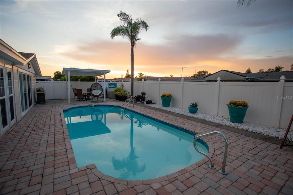 Exterior, Pool