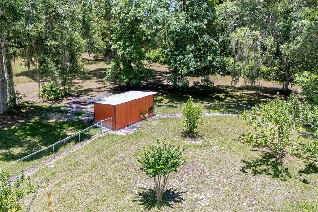 Exterior, Drone