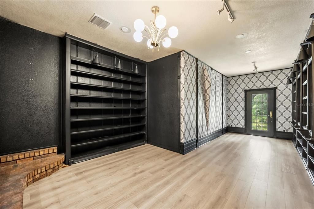 Empty room, Interior, Pendant Lights, Recessed Lighting, Wood Texture Flooring