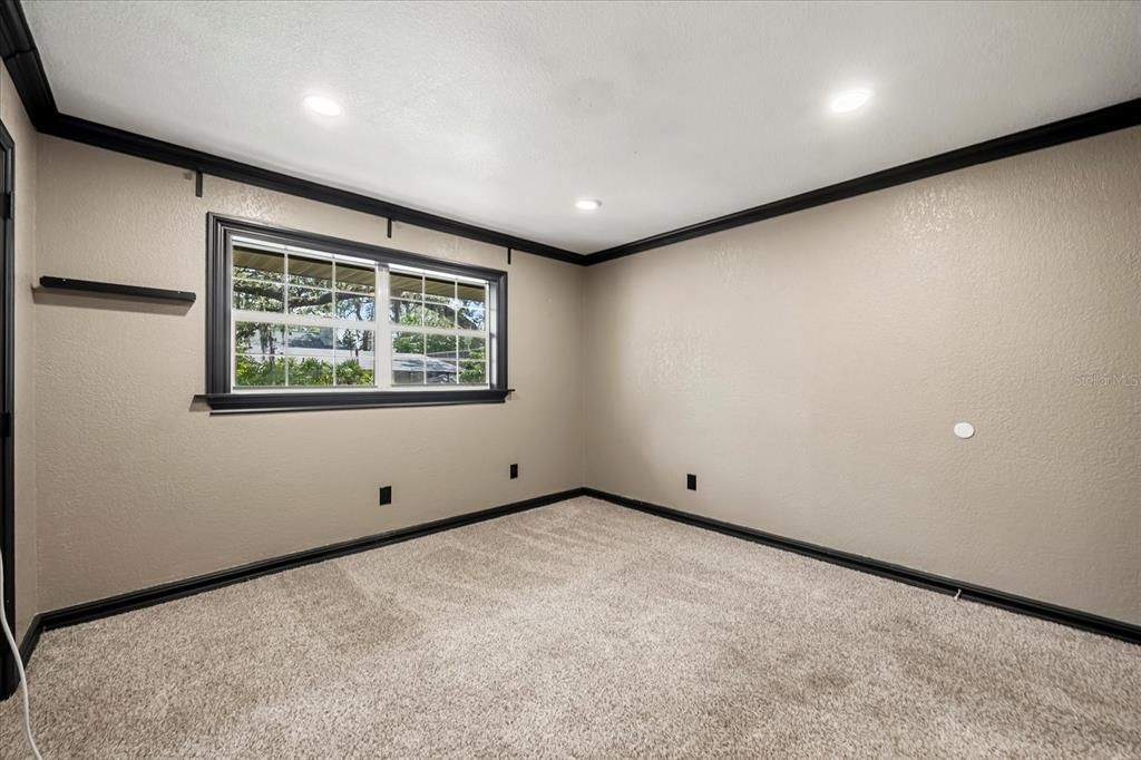 Empty room, Interior, Recessed Lighting