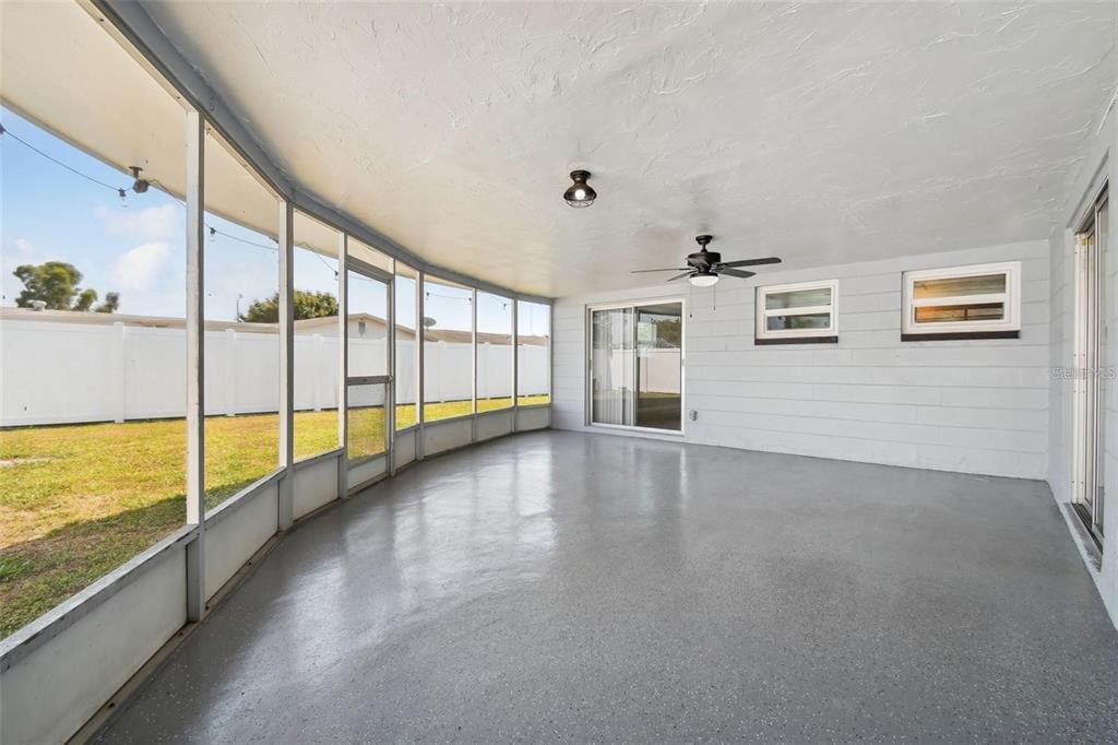 Empty room, Interior, Sun Room