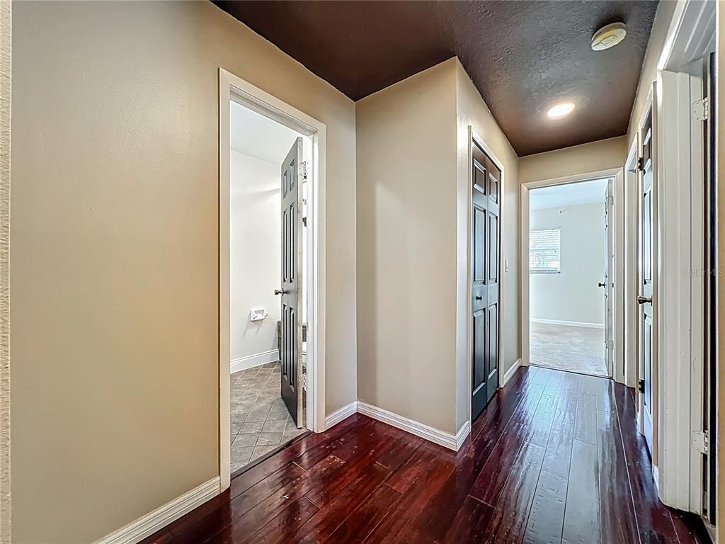 Bathroom, Interior, Recessed Lighting, Wood Texture Flooring