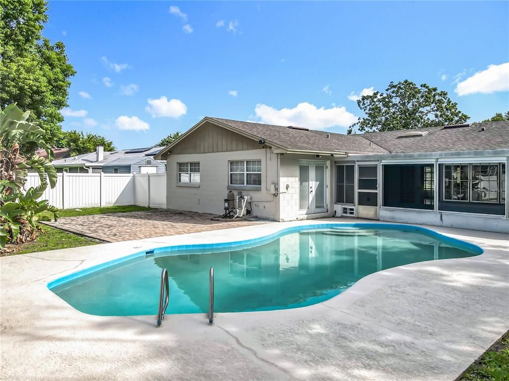 Exterior, Pool, Solar Panels