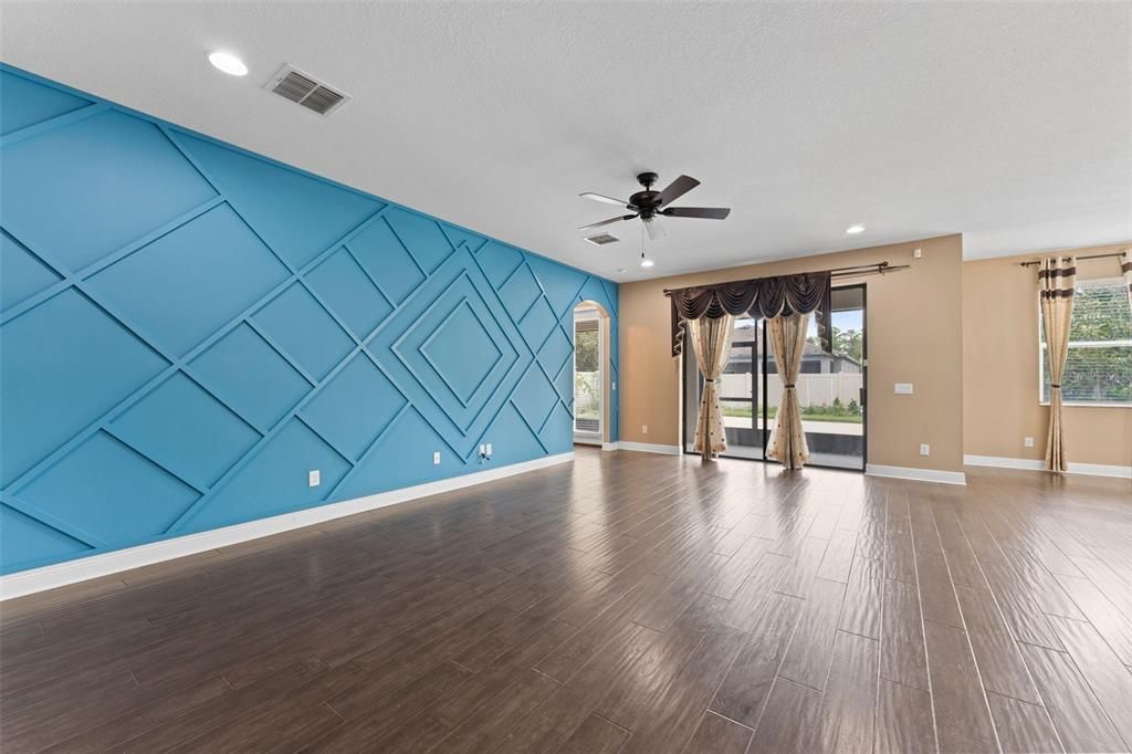 Empty room, Interior, Recessed Lighting, Wood Texture Flooring
