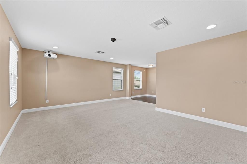 Empty room, Interior, Recessed Lighting