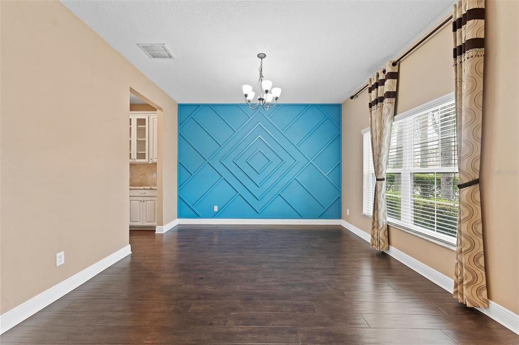 Chandelier, Empty room, Interior, Wood Texture Flooring