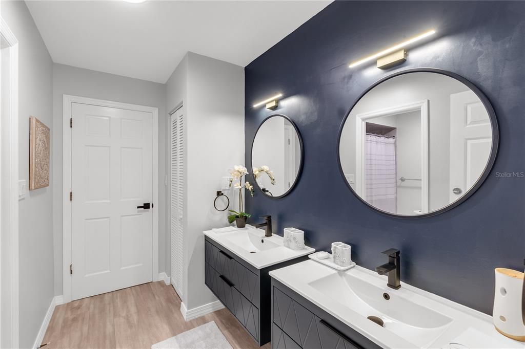 Bathroom, Dual Sink Vanities, Interior, Wood Texture Flooring